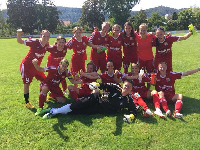 Die Spielerinnen vom FC Südburgenland jubelten über den Aufstieg im ÖFB Ladies Cup.