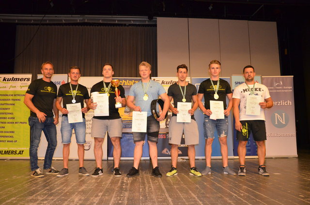 Schwermetaller waren Teamsieger bei der Landesmeisterschaft in Voisberg: Obmann Ewald Deimel, Thomas Hohensinner, Rene` Hofer, Matthias Schröck, Kevin Theni, Jakob Deimel und Thomas Nöst (v.l.).