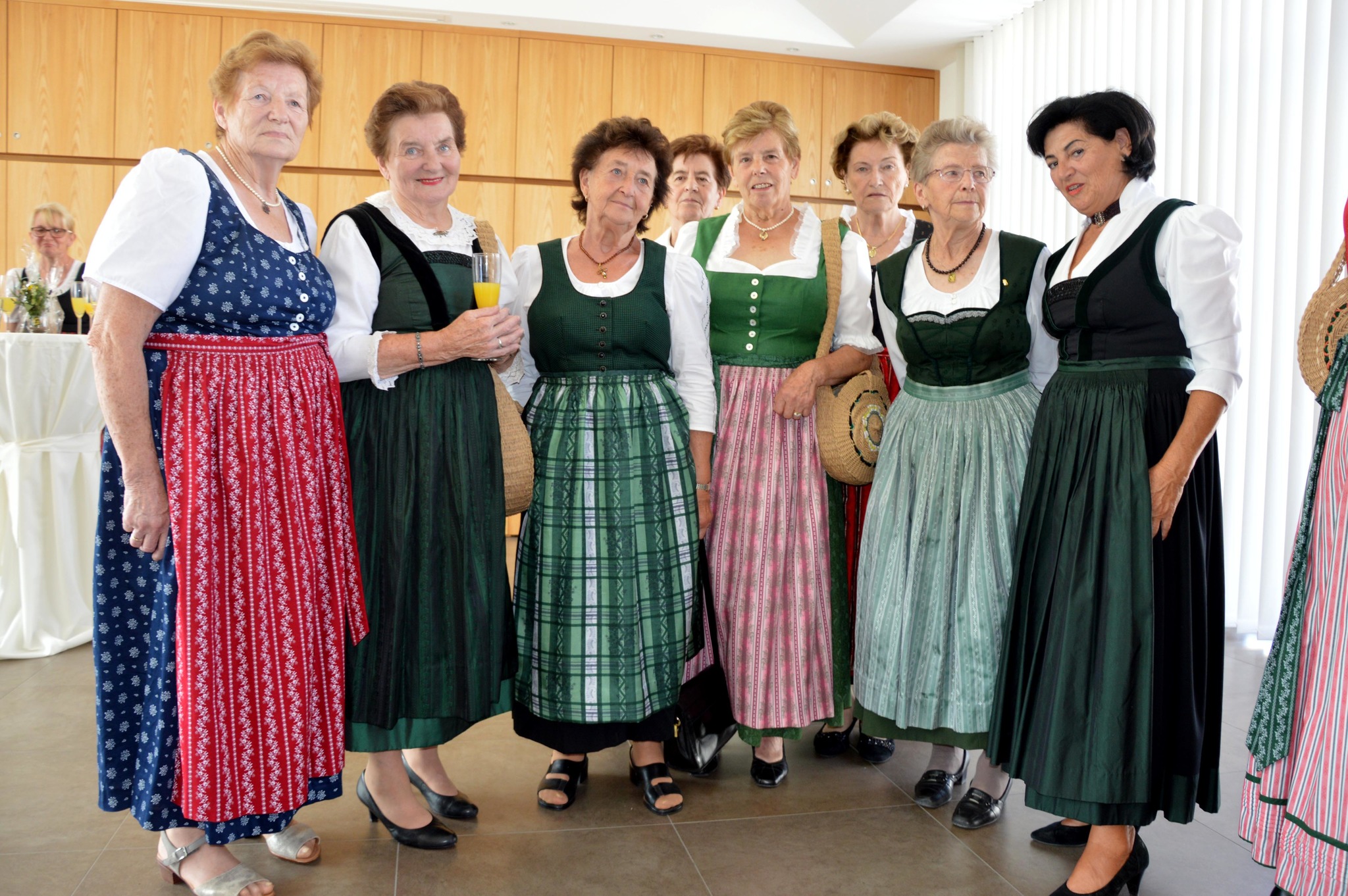 Kurse fr singles in traisen. Single abend aus pchlarn. Single freizeittreff pfarrwerfen. Single lokale in nziders. Wo treffen sich singles aus waldneukirchen. Markt piesting meine stadt bekanntschaften, Nestelbach bei