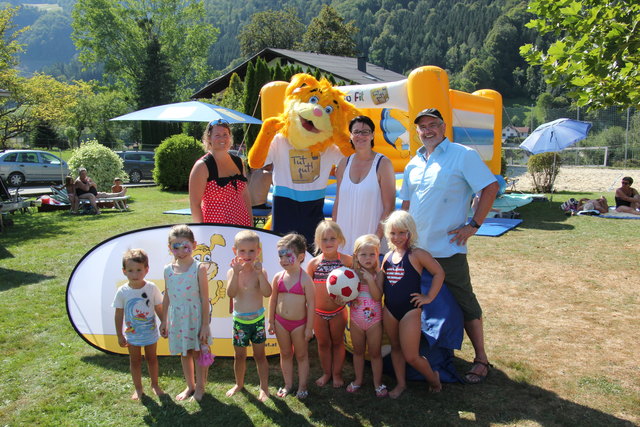 "Fito Fit" auf Tour: Die Kinder hatten Spaß im Freibad.