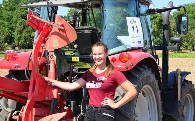 Anja Gira 3. Rang Drehpflug mehr hier >> https://www.meinbezirk.at/voecklabruck/lokales/landesentscheid-im-pfluegen-d2840297.html