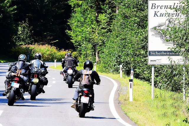 Die B69 in Richtung Soboth wird von Bikern gerade in den Sommermonaten gerne genutzt. Die Diskussionen rund um die geplante Breiten-Einschränkung der B69 gehen jetzt weiter. | Foto: Franz Krainer