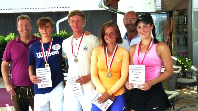 Stv. Präsident Christian Zulehner, Landesmeister Benedikt Emesz, Finalist Bernd Kößler, Finalistin Simona Andersone, Günter Schwarzl sowie Landesmeisterin Tijana Zlatanovic. | Foto: Peter Bazzanella