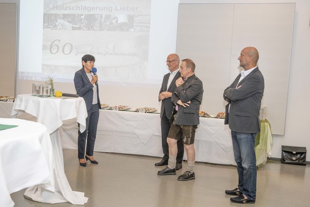 Leoben, Oesterreich, 21.08.2018, Leute. Bild zeigt  ein Feature vom Wirtschaftsfrühstück, 60 Jahre Forstunternehmen Lieber. Foto: klauspressberger.com