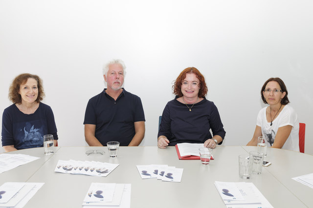 Gerti Pirkl, Ernest Abel, Birgit Keel-Dollinger, Sabine Höller (v.l.).