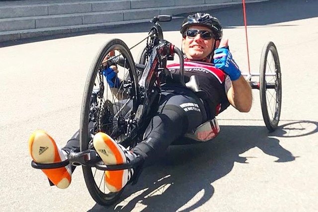 Handbiken für den guten Zweck: Wolfgang Timischl fährt 1.350 km durch Österreich. | Foto: Wolfgang Timischl