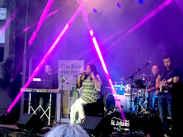 Gail Anderson & Band überzeugten am Hauptplatz.