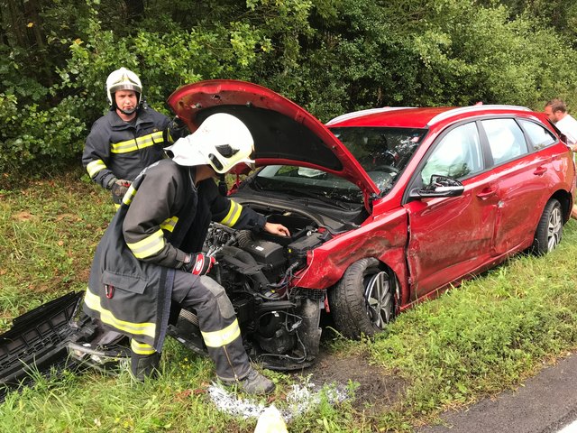 Die Feuerwehr Grafenschachen war nach einem Verkehrsunfall mit zwei Fahrzeugen im Bergungseinsatz. | Foto: Feuerwehr Grafenschachen
