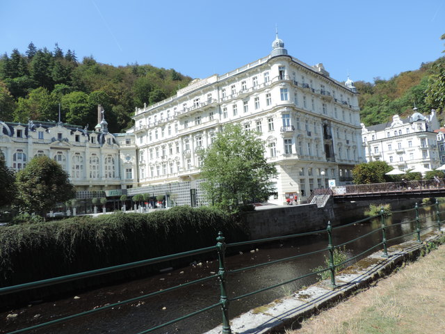 ..ein Prunkbau aus alter Zeit..