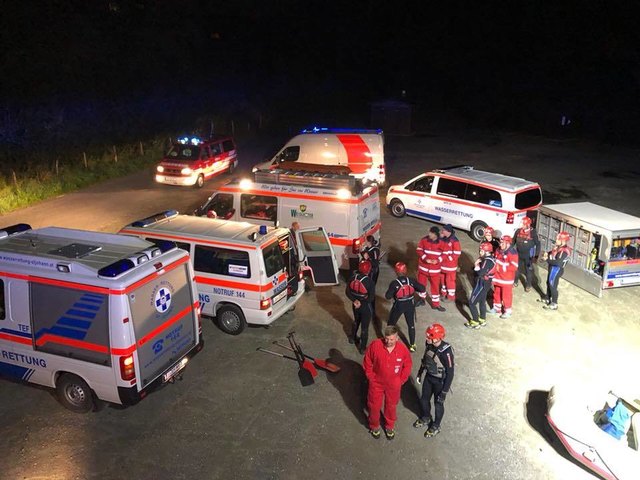 Wasserretung, Polizei, Feuerwehr und Rotes Kreuz waren im Einsatz