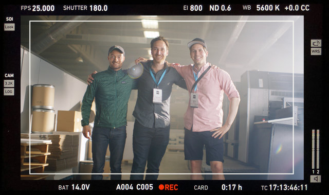 "Phyne Films" bei der Arbeit: Kameramann Nilo Zimmermann (links), Philipp Bruni (Mitte), Barnabas Wilhelm (rechts).