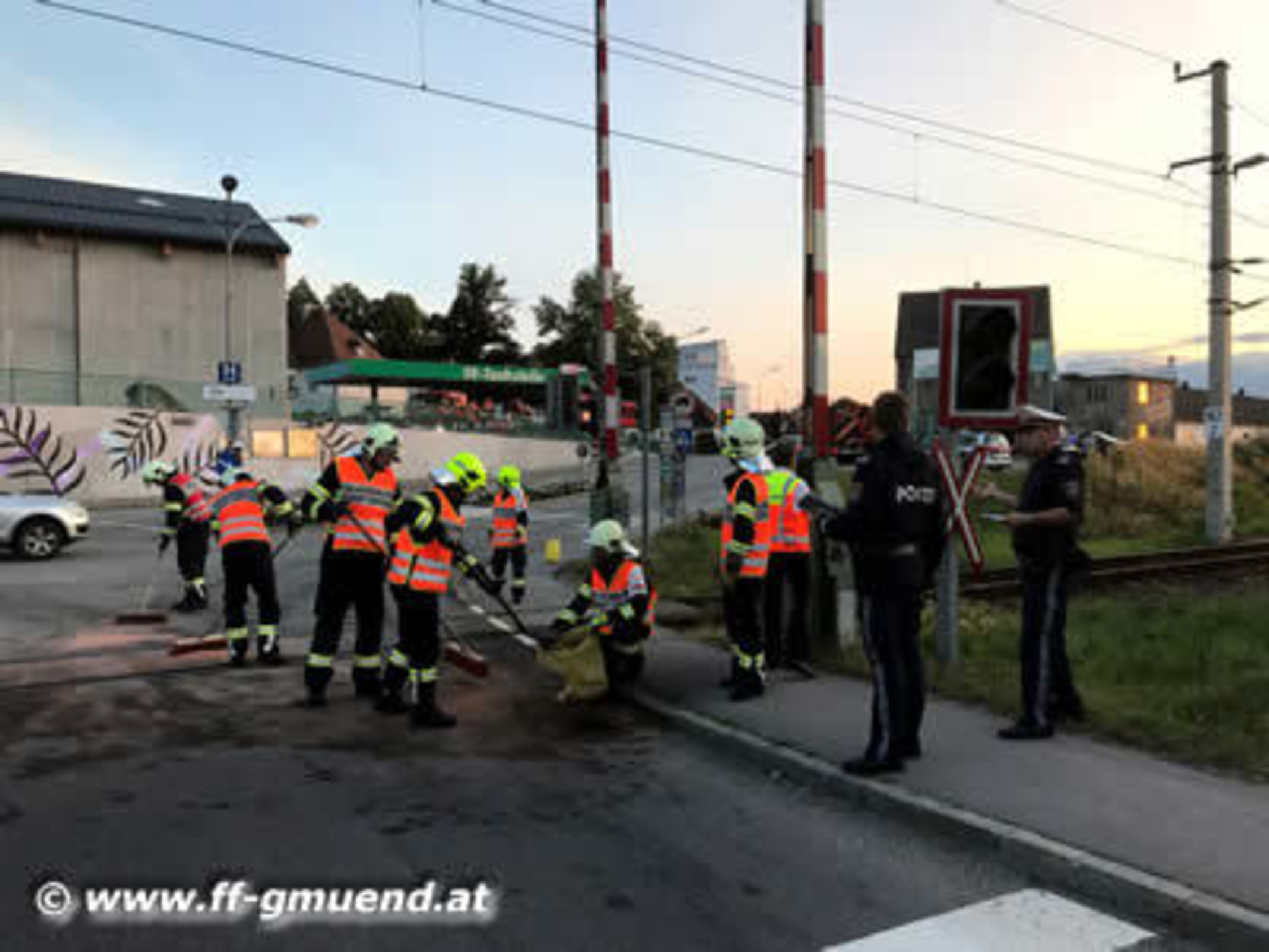 Wieder Auto gegen Zug, aber keine Verletzten Gmünd