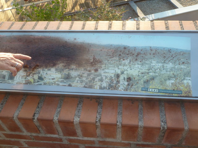 Braune Flecken über Graz :-o