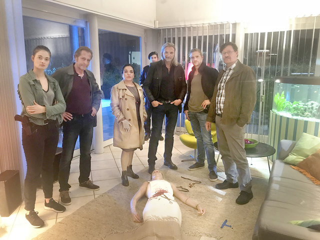 Ein Fall für Kriminaltechniker Wohlfahrt, Major Ribarski, Bezirksinspektor Steininger und Gerichtsmedizinerin Beck – eine Leiche in Wetzelsdorf. | Foto: WOCHE