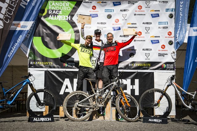 Mit Christian Textor setzte sich erneut der Vorjahressieger durch. Der frischgebackene deutsche Enduro-Meister hatte am Ende gute 43 Sekunden Vorsprung und siegte vor Tobias Reiser und Markus Reiser. Schnellste Frau war nach den neun Stages Raphaela Richter. | Foto: Manfred Stromberg
