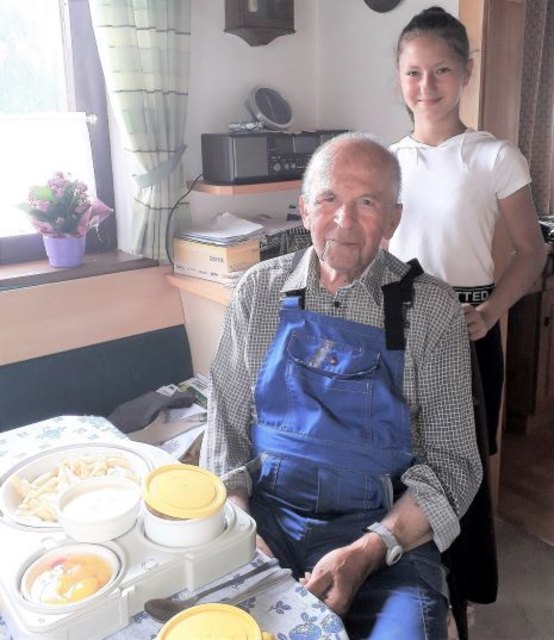 Isabell Pirklbauer aus Lasberg mit Klient Karl Etzelstorfer-Weissenböck