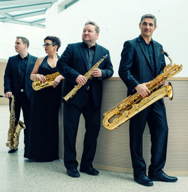 4saxess