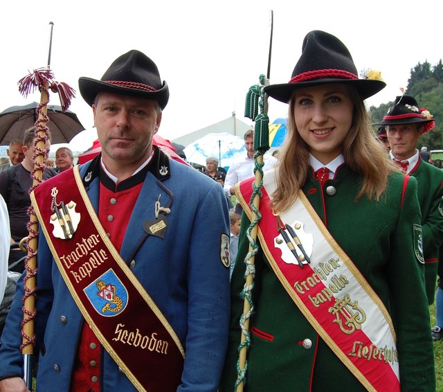 Stabführer Wolfgang Krammer und Elisabeth Ortner