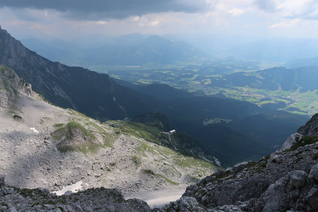 Blick nach unten zur Hütte..."hallo Martin...wir sind hier oben"