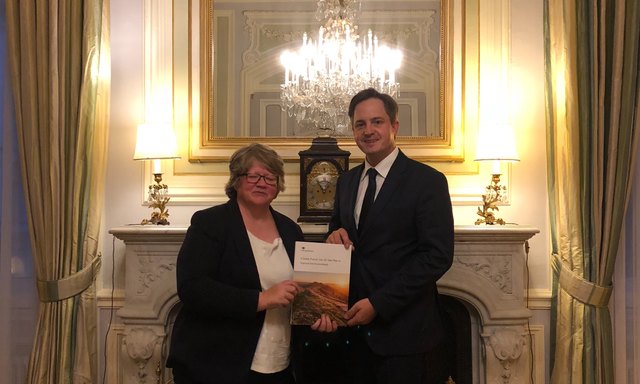 Klimawandel macht nicht vor Grenzen halt. Johannes Schmuckenschlager traf die britische Umweltministerin Therese Coffey.