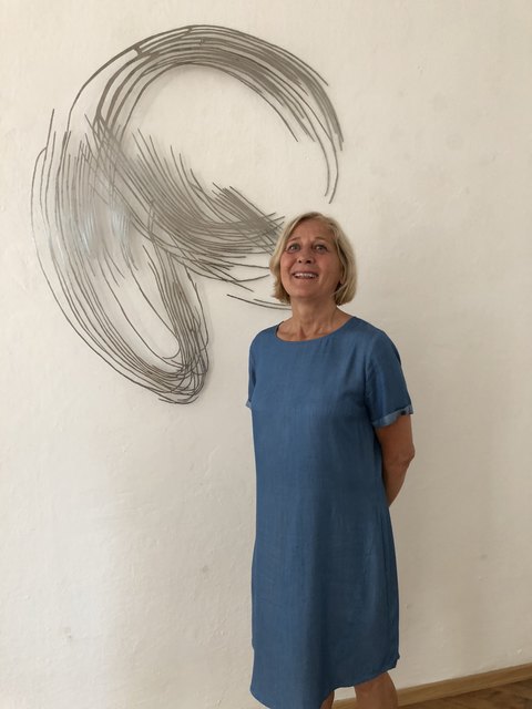 Barbara Szüts in der Galerie Walker im Schloss Ebenau | Foto: Lehner