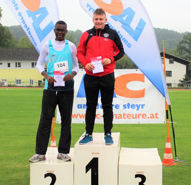 Die Leichtathleten der Leichtathletikgemeinschaft (LAG Genböck) holten jeweils fünf Gold, Silber- und Bronzemedaillen nach Ried. | Foto: Moshammer