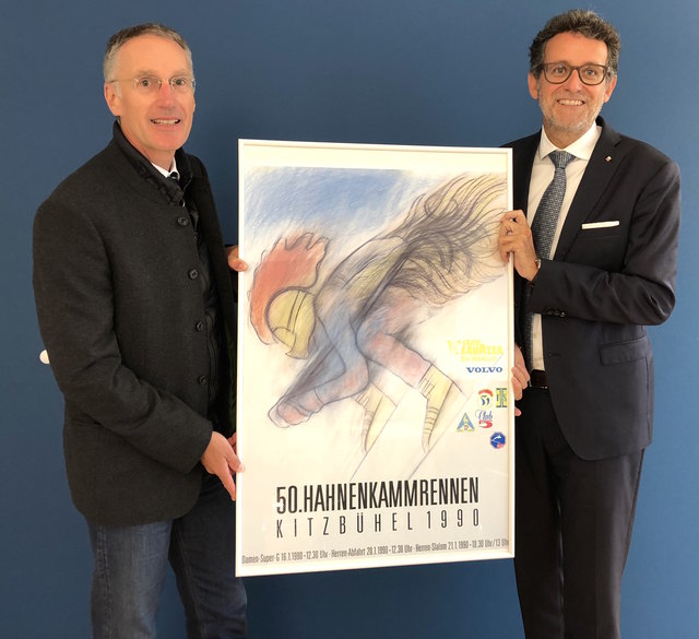 Gerhard Burtscher (li., BTV) und Michael Huber (K.S.C.) mit dem ersten gemeinsamen Hahnenkamm-Plakat aus dem Jahr 1990.