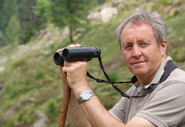 Landtagsabgeordneter Ferdinand Hueter ist selbst Jäger und Almbewirtschafter. Er hält die Wolfszone im Bezirk für "verrückt"