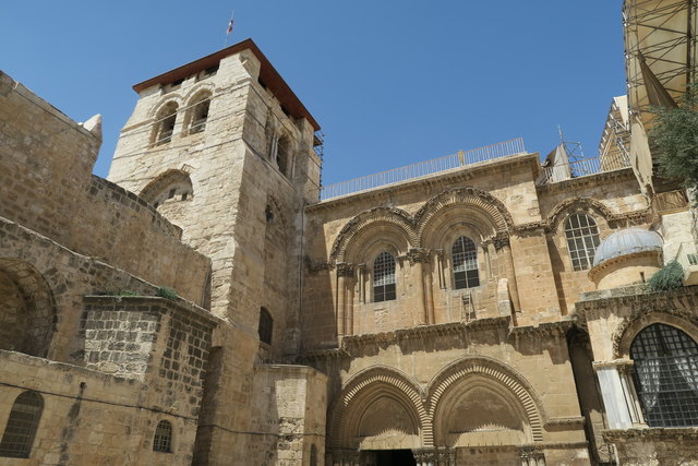 An der Grabeskirche | Foto: Michaela Gugglberger