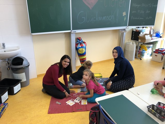 Auch in der Florian-Hedorfer-Straße wird der Schulbeginn mit Schultüten zelebriert.