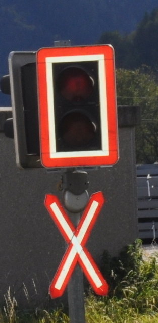 Die ÖBB-Regionalstrecke St. Veit – Villach war bis 16:58 Uhr für den Zugsverkehr gesperrt | Foto: KK