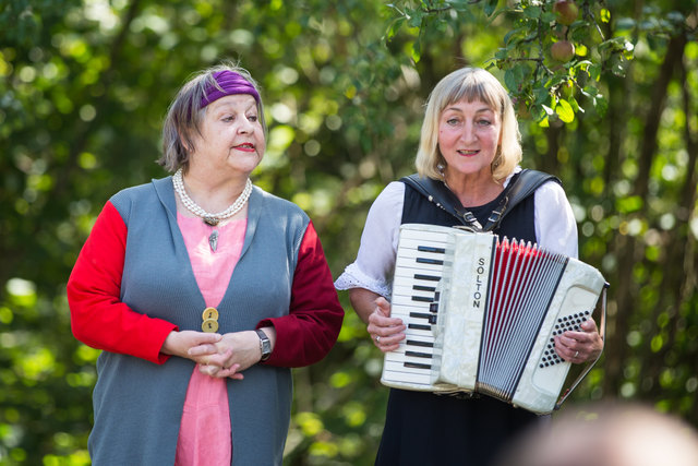 Die Saudirndln aus Passau liesen kein Thema "anbrennen". | Foto: önj Unterkagerer/Binder