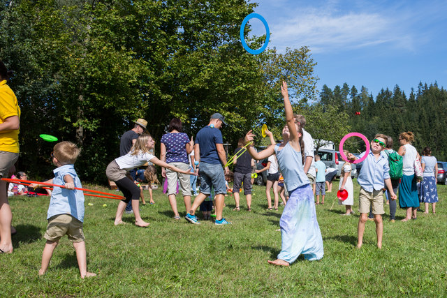 Buntes treiben in der Obstwiese | Foto: önj Unterkagerer/Binder