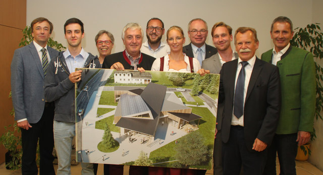 Die ersten Spender stellten sich beim Auftakt der Spendenaktion für das "Haus der Wildnis" im Wassercluster Lunz am See bereits vor. | Foto: Stefan Hackl