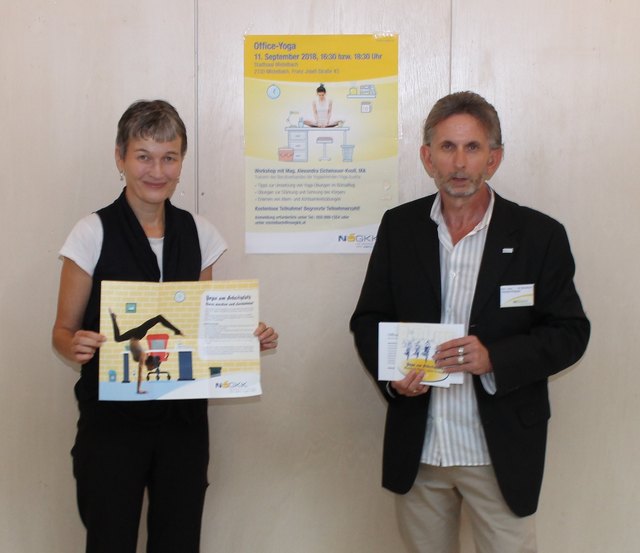 v.l.n.r. Mag. Alexandra Eichenauer-Knoll, MA (Trainerin des Bundesverbandes der Yogalehrenden, Yoga Austria) und Harald Köppel (stv. Leiter Service-Center Mistelbach der NÖGKK)