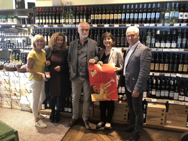 Obfrau Helga Sams, Isabella Holzmann, Otmar Klammer, Andrea Kagler-Schwar und Leibnitzer Bürgermeister Helmut Leitenberger.