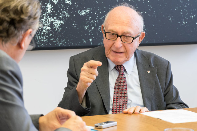 Besucher der großen Preisverleihungsgala im Dezember auf dem Wiener Erste Campus sollten laut Geyer einige Taschentücher mitnehmen. "Die Verleihungen sind immer sehr emotional." | Foto: Arnold Burghardt