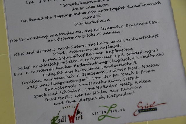 In der Speisekarte sind die regionalen Lieferanten gesammelt angeführt sowie bei den jeweiligen Speisen angegeben.