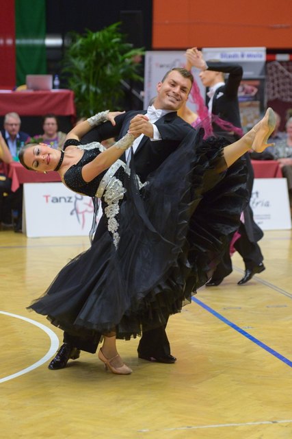 Caroline Rammler & Dominik Schauer vom TSC Grün-Rot-Wels: 5.Platz WeWK 2017 | Foto: mit freundlicher Genehmigung © blitznicht.de