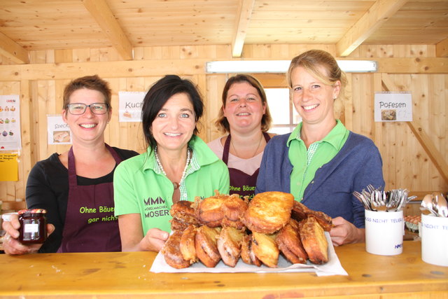 Karin Schleicher, Elisabeth Feninger, Karoline Schleicher, Evelyn Meister.