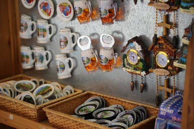 Ein Souvenir gefällig:)))