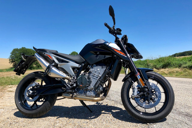 KTMs erster Reihen-Zweizylinder (nach Singles und V2-Motoren) überzeugt durch Performance, satten Sound und moderaten Verbrauch.