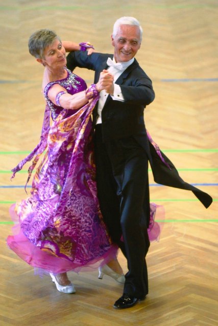 Helmut & Felizitas Weber: OÖ Meister Sen.IV in den Standardtänzen | Foto: mit freundlicher Genehmigung © blitznicht.de
