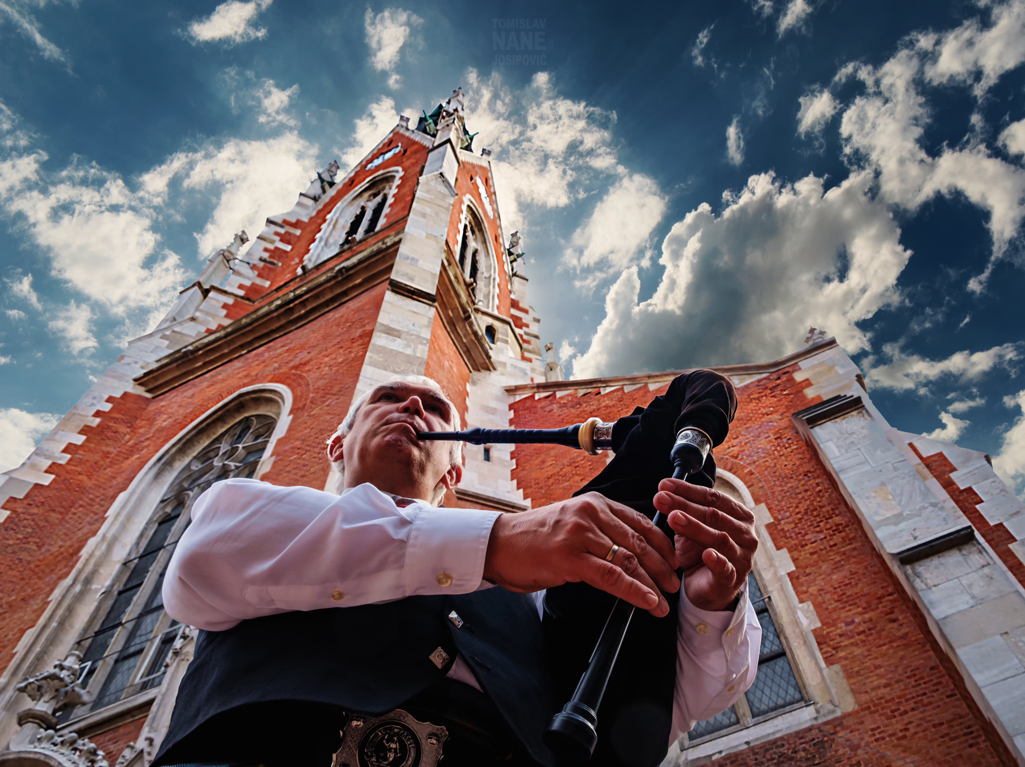 VIENNA PIPES AND DRUMS Wieden