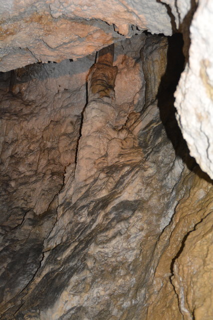 In der Ötscher-Tropfsteinhöhle erhält man faszinierende Einblicke in die Welt der Stalaktiten und Stalagmiten.