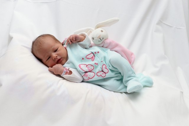 LEA MARIE • Datum: 7.4.2018, Eltern: Katrin Anderssohn & Oliver Klug, Größe: 53 cm, Gewicht: 3630g | Foto: babysmile