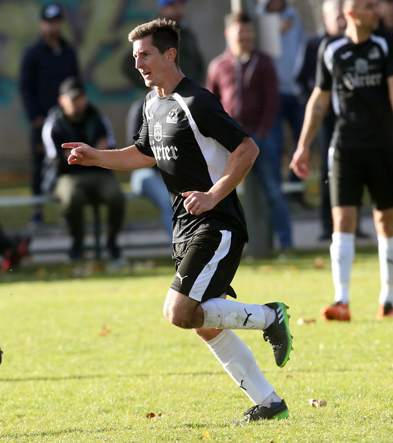 Beste Mannschaft aus dem Bezirk in der 1. Klasse C: Spielertrainer Karl Schweighofer trifft am Wochenende auf Liebenfels | Foto: Kuess