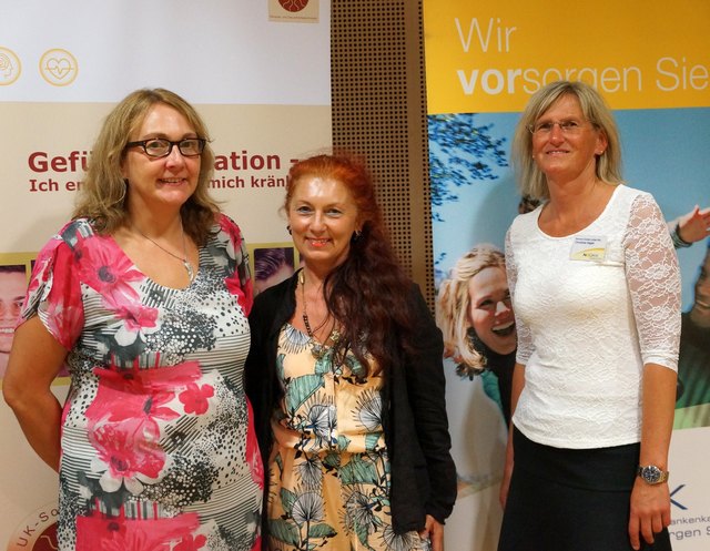 v.l.n.r.: Mag. Ulrike Kriener (Vortragende), Eva Tauzimsky (Besucherin) und Christine Hajek (NÖGKK)