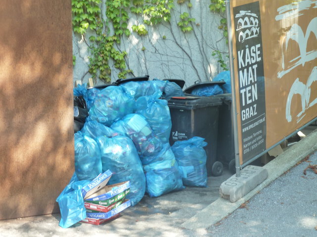 Restmüllberg am Schloßberg :-(