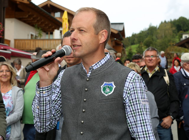 Führte durch das Programm, Alois Gruber.